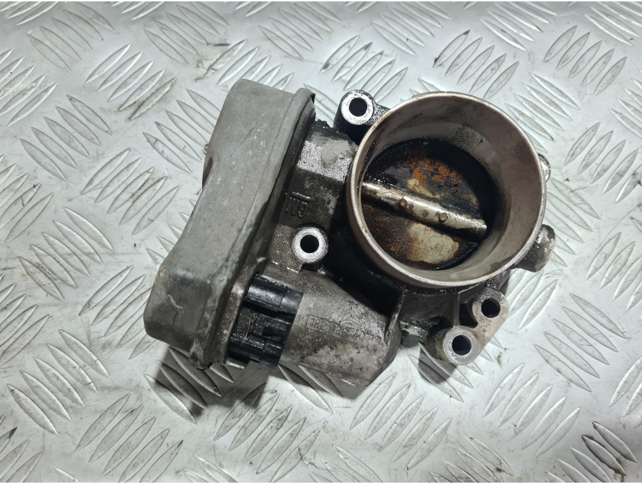 Дросел клапа за Opel Zafira A 2.2 i 147 к.с. Дросел клапа за Opel Zafira A 2.2 i 147 к.с.