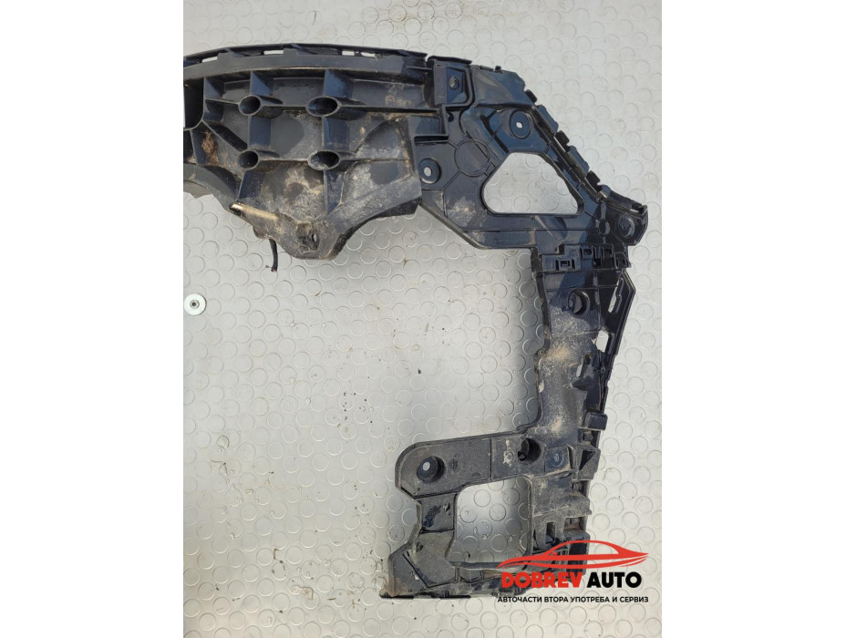 Държач за броня (заден десен) за Audi Q8 (4M)