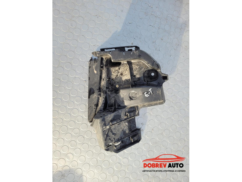 Държач за броня (заден десен) за Audi Q8 E-Tron