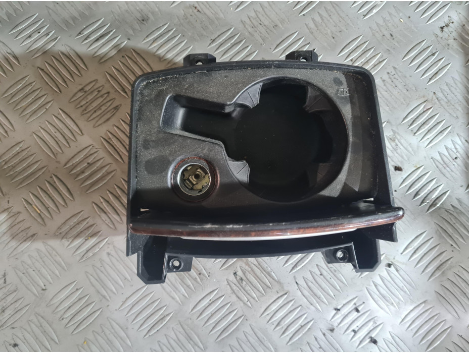 Държач за чаши за Audi A6 C6 2.7 TDI Quattro