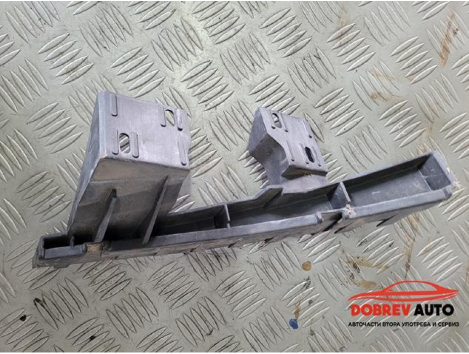 Държач фар (преден ляв) за Audi Q7 4L 3.0 TDI Държач фар (преден ляв) за Audi Q7 4L 3.0 TDI