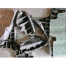 Държачи за задна броня за Audi A3 8P Hatchback