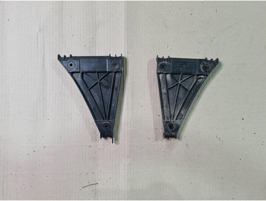 Държачи за задна броня за Ауди А4 Б5 Седан / Audi A4 B5 Sedan Държачи за задна броня за Ауди А4 Б5 Седан / Audi A4 B5 Sedan