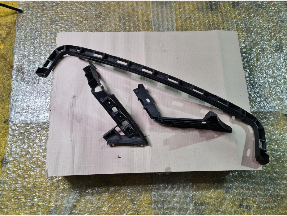 Държачи за задна броня за Фолксваген Туаран / Volkswagen Touran 1T