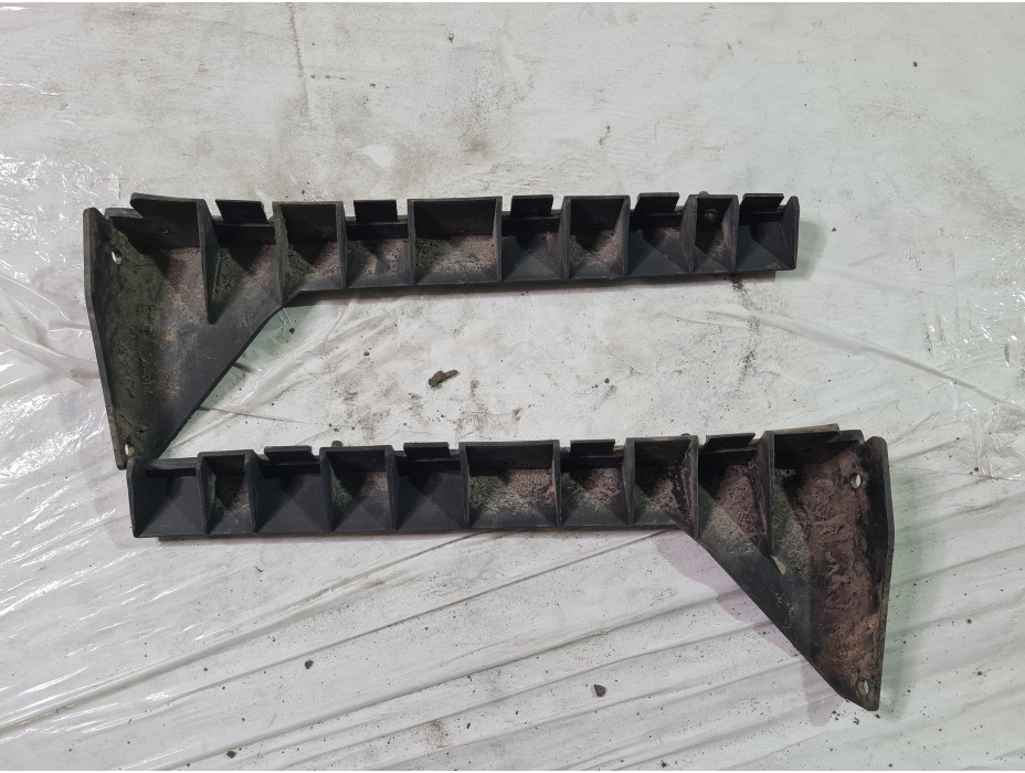 Държачи за задната броня за Ауди А8 Д3 / Audi A8 D3 4.2 i 335 к.с.