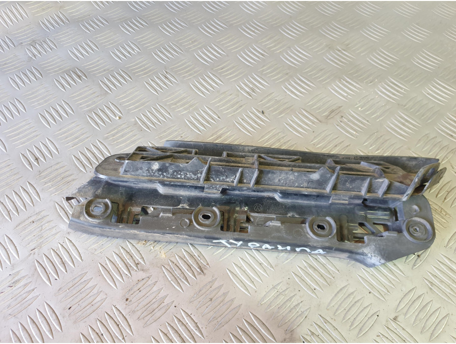 Държачи за предна броня за VW Touran 1.9 TDI