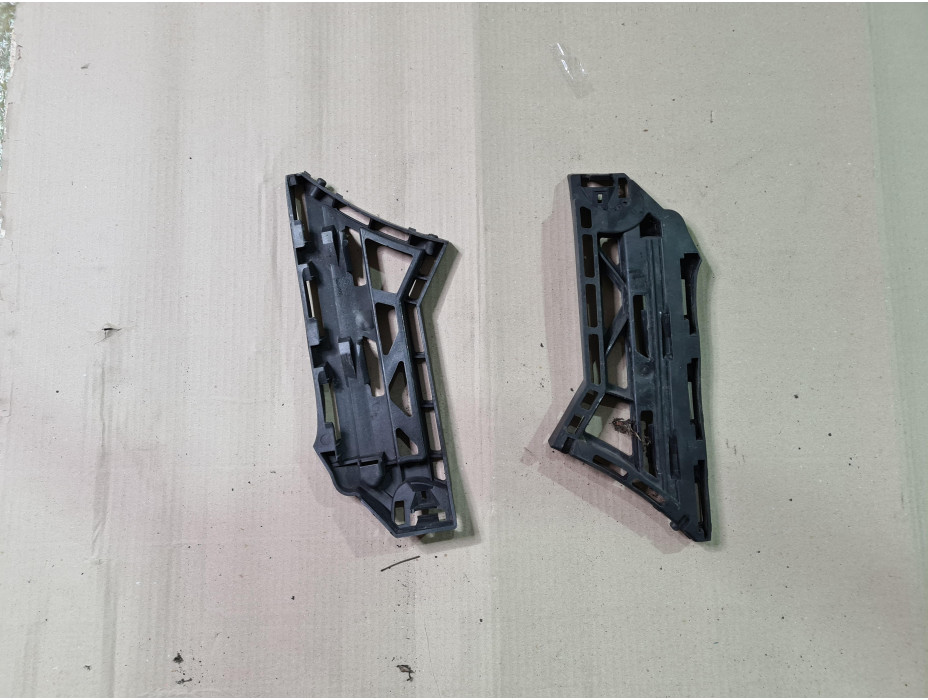 Държачи за предна броня за Фолксваген Туаран / Volkswagen Touran 1T Държачи за предна броня за Фолксваген Туаран / Volkswagen Touran 1T