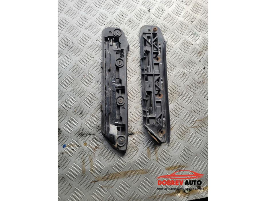 Държачи (предна броня) за VW Touran 1T