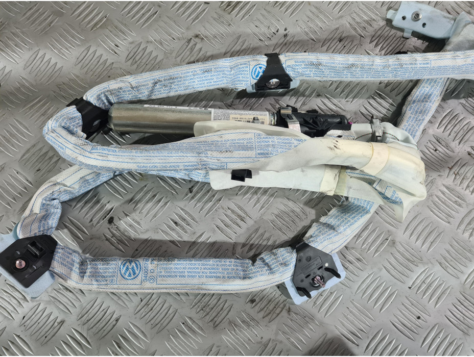 Дясна завеса Airbag за VW Passat B6 2.0 TDI ВМР Дясна завеса Airbag за VW Passat B6 2.0 TDI ВМР