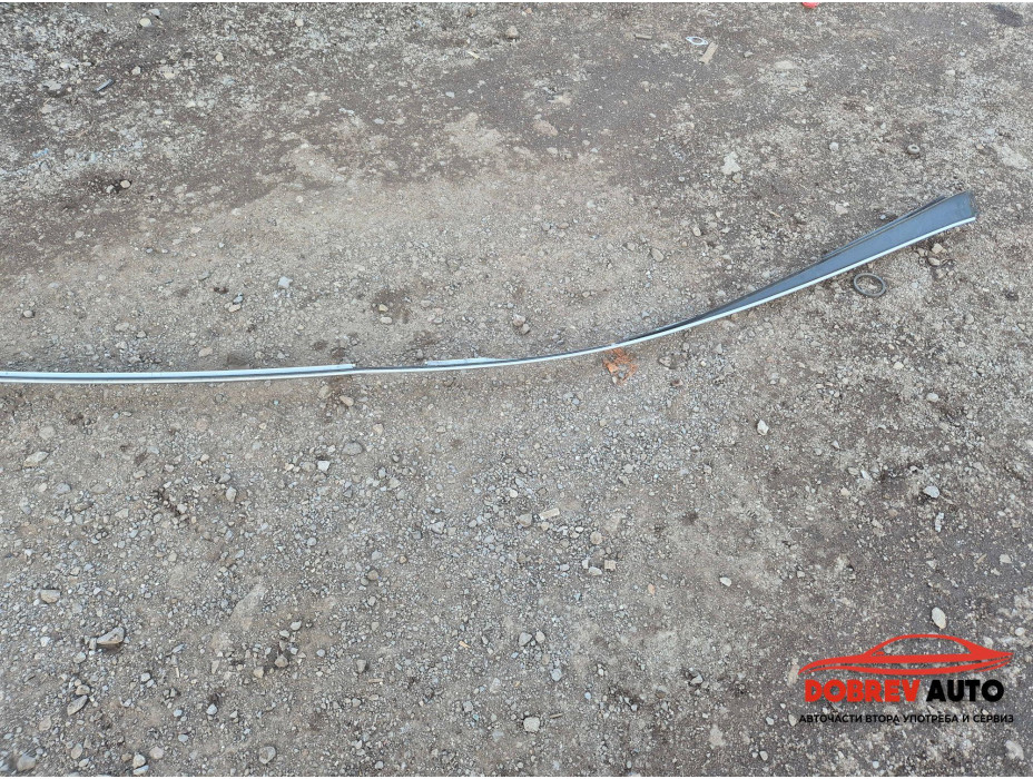 Дясна лайсна за стъклото за Mercedes CLS W219 - Сива