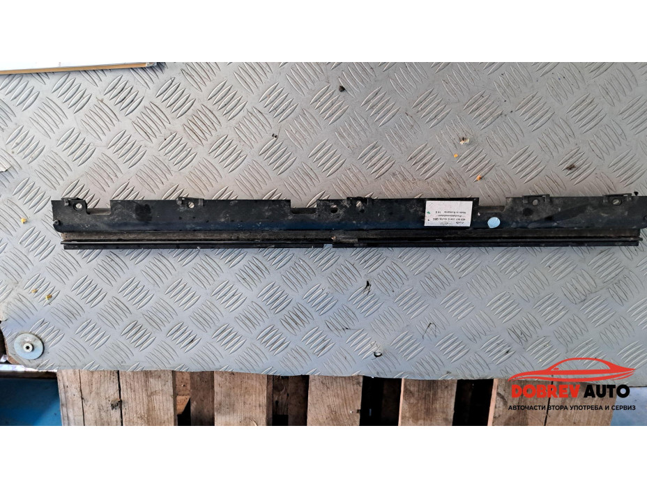 Дясна щора за Audi A8 D3 4.2TDI Дясна щора за Audi A8 D3 4.2TDI