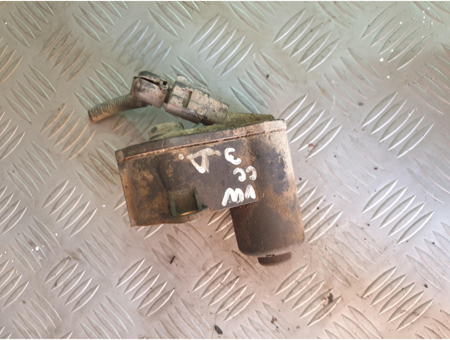 Дясно моторче за ръчна спирачка за VW Passat CC 2.0TSI