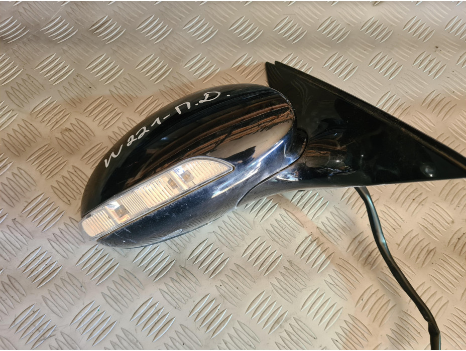 Дясно огледало за Mercedes S320 CDI W221 Дясно огледало за Mercedes S320 CDI W221