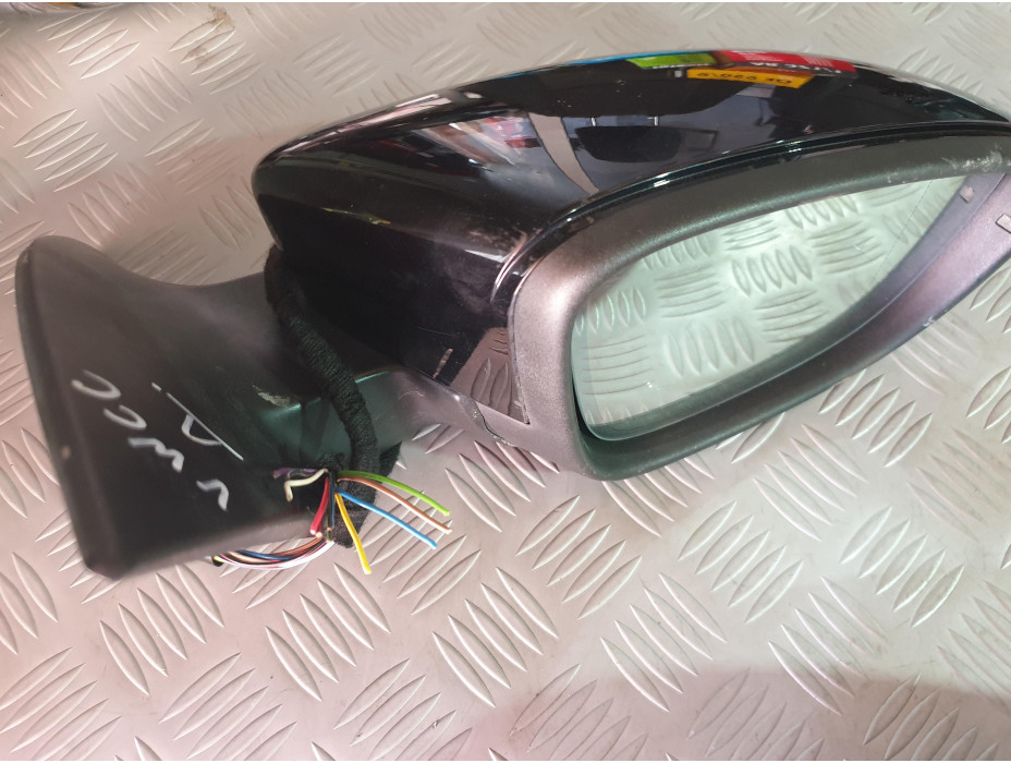 Дясно огледало с прибиране за VW Passat CC 2.0 TSI Дясно огледало с прибиране за VW Passat CC 2.0 TSI