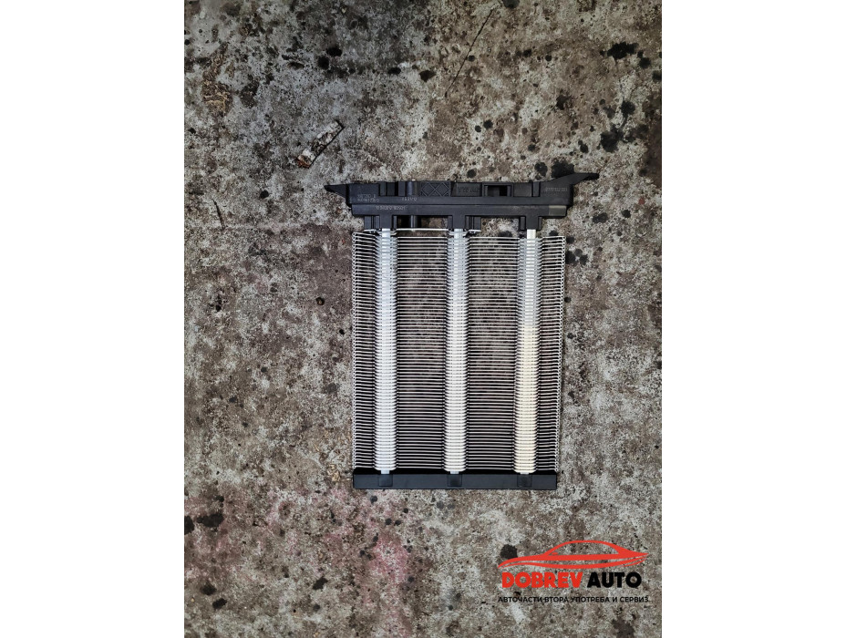 Ел. радиатор парно за VW Passat B7