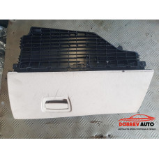 Жабка (десен волан) за BMW F10 520d Sedan Жабка (десен волан) за BMW F10 520d Sedan