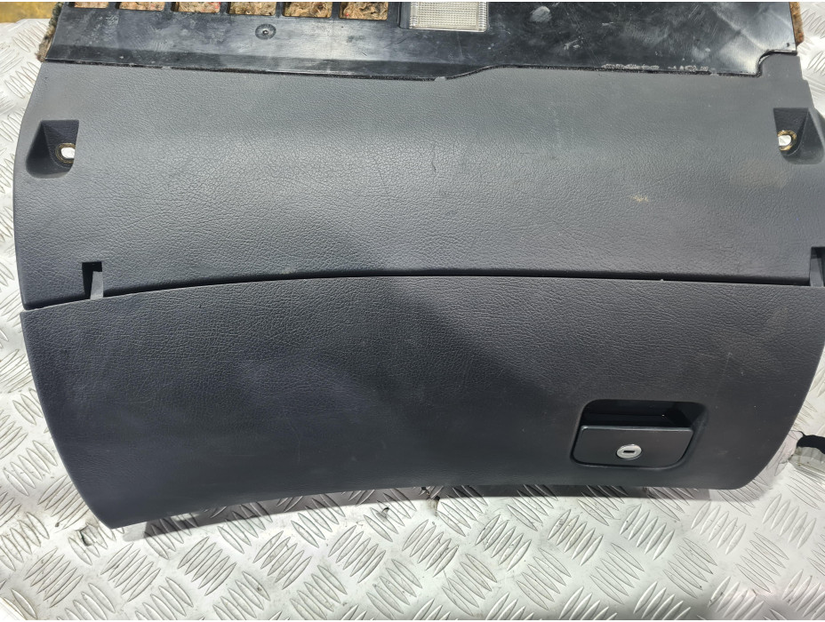 Жабка за Audi A6 C5 2.4 i Automat Sedan