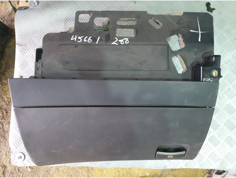 Жабка за Audi A8 D3 4.0 TDI