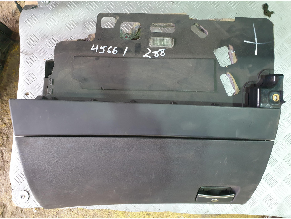 Жабка за Ауди А8 Д3 / Audi A8 D3 4.2 i 335к.с.