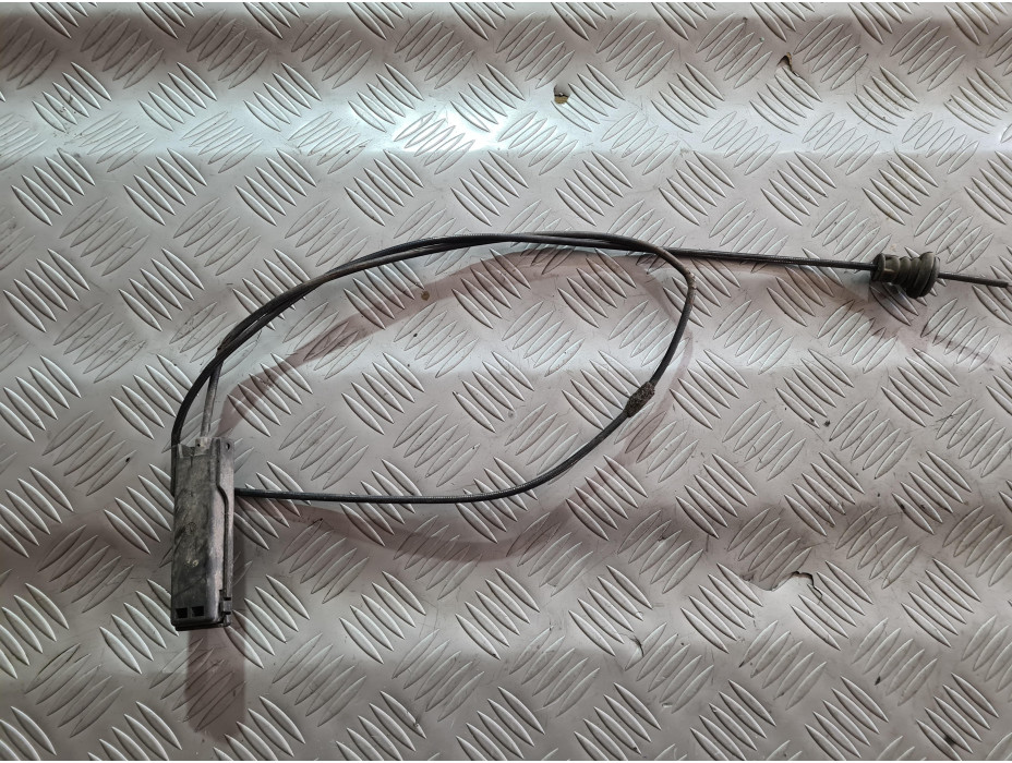 Жило за преден капак за Audi A8 D3 3.2 FSI