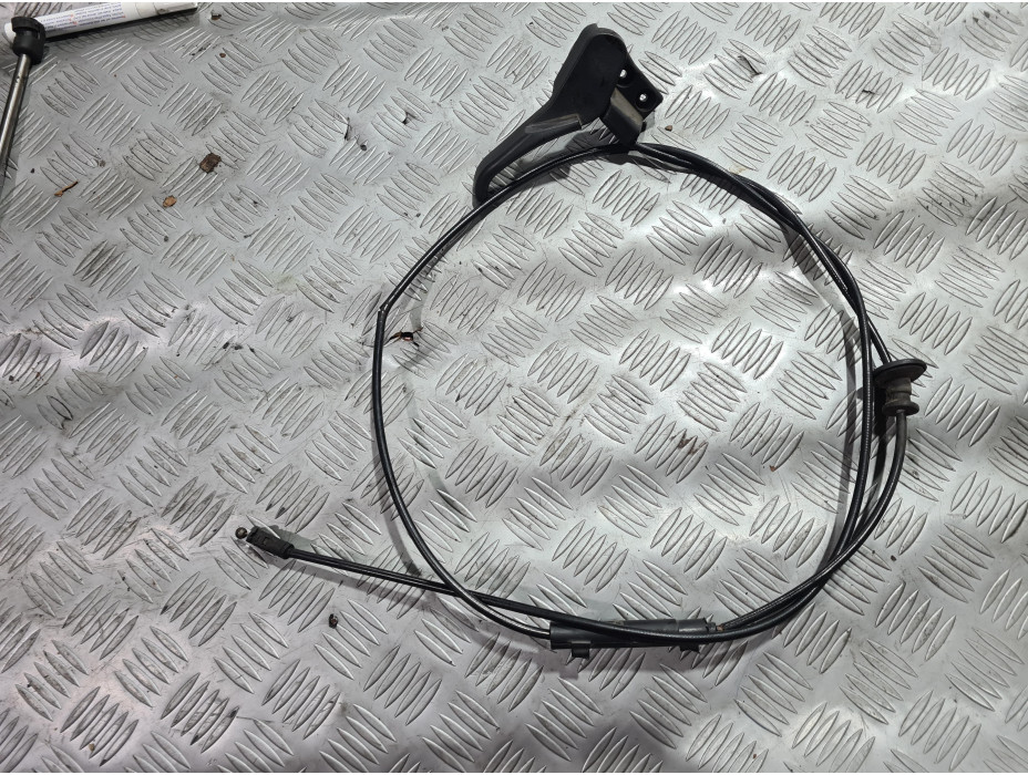 Жило за преден капак за VW Passat B5 2.5 TDI