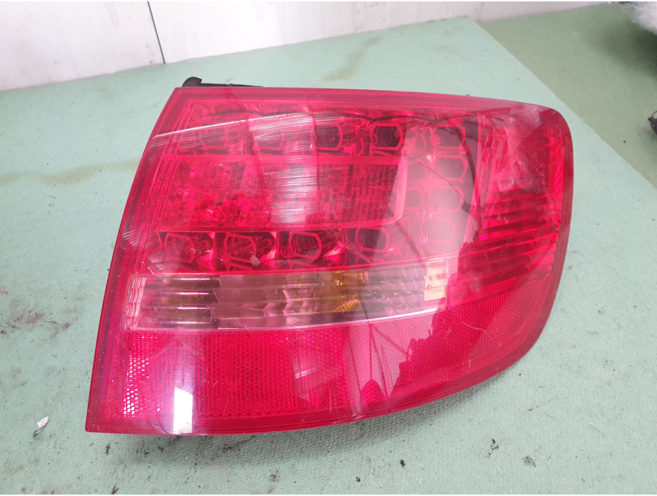 Заден десен външен стоп за Audi A6 C6 - фейслифт Заден десен външен стоп за Audi A6 C6 - фейслифт