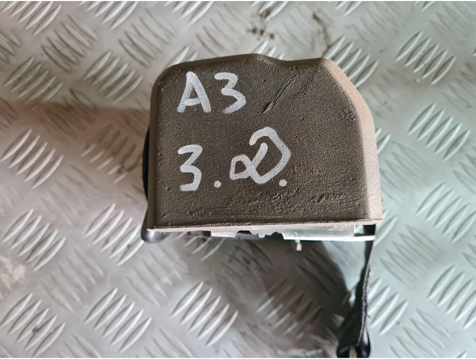 Заден десен колан за Audi A3 8P Hatchback Заден десен колан за Audi A3 8P Hatchback