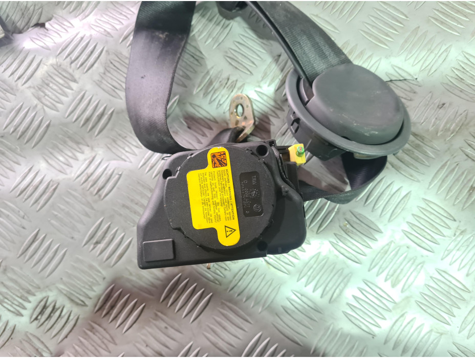 Заден десен колан за Audi A6 C5 2.4 i Automat Sedan