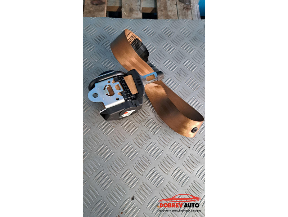 Заден десен колан за Audi A8 D3 4.2TDI - Кафяв Заден десен колан за Audi A8 D3 4.2TDI - Кафяв