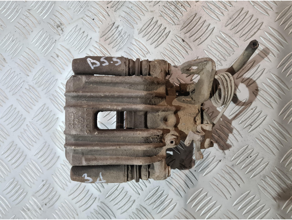 Заден десен спирачен апарат 4X4 за Фолксваген Пасат Б5.5 комби / VW Passat B5.5  2.5 TDI