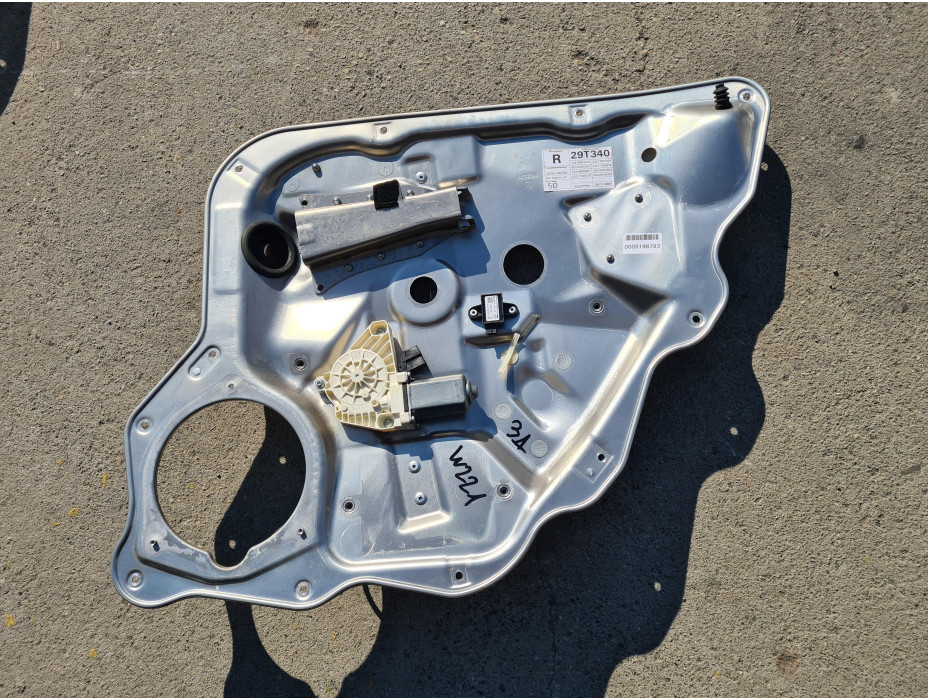 Заден десен стъклоповдигач за Mercedes S320 CDI W221