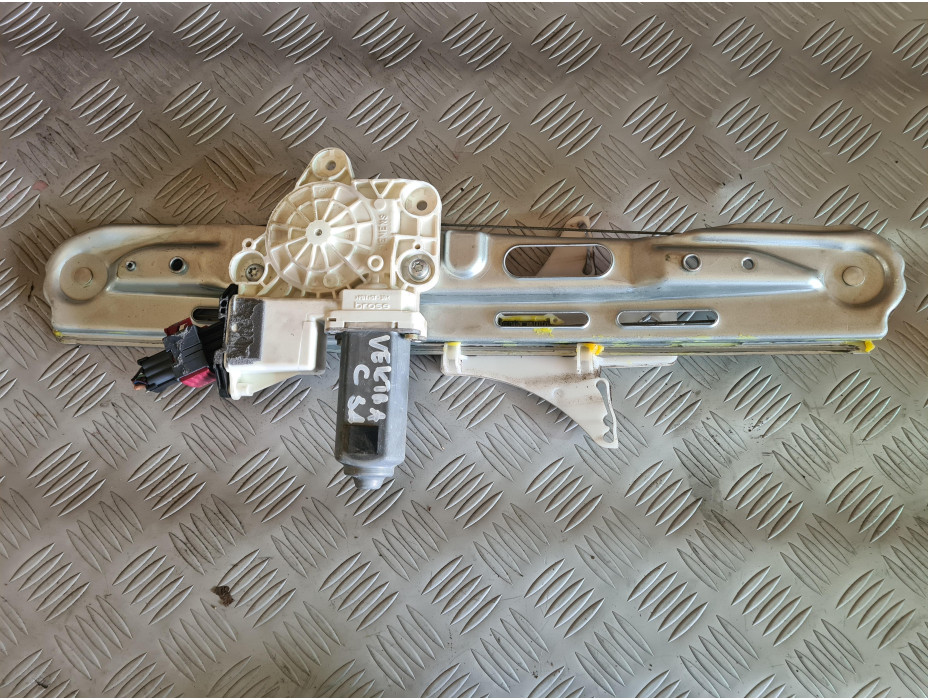 Заден десен стъклоповдигач за Opel Vectra C Estate