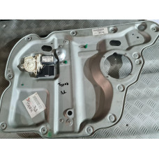 Заден десен стъклоповдигач за VW Touran 1T 