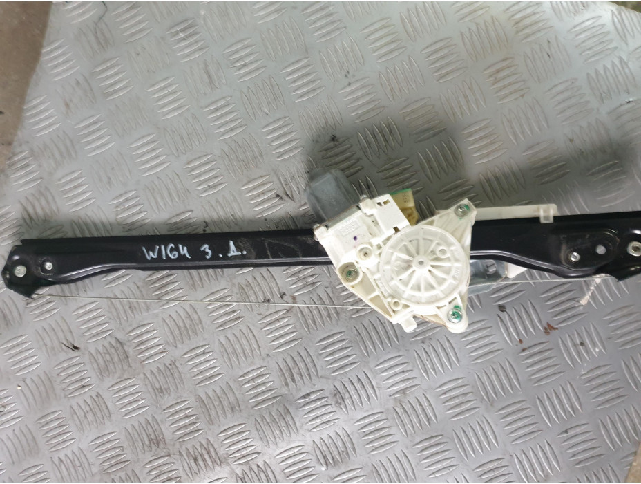 Заден десен стъклоподемник за Mercedes ML 280 CDI W164