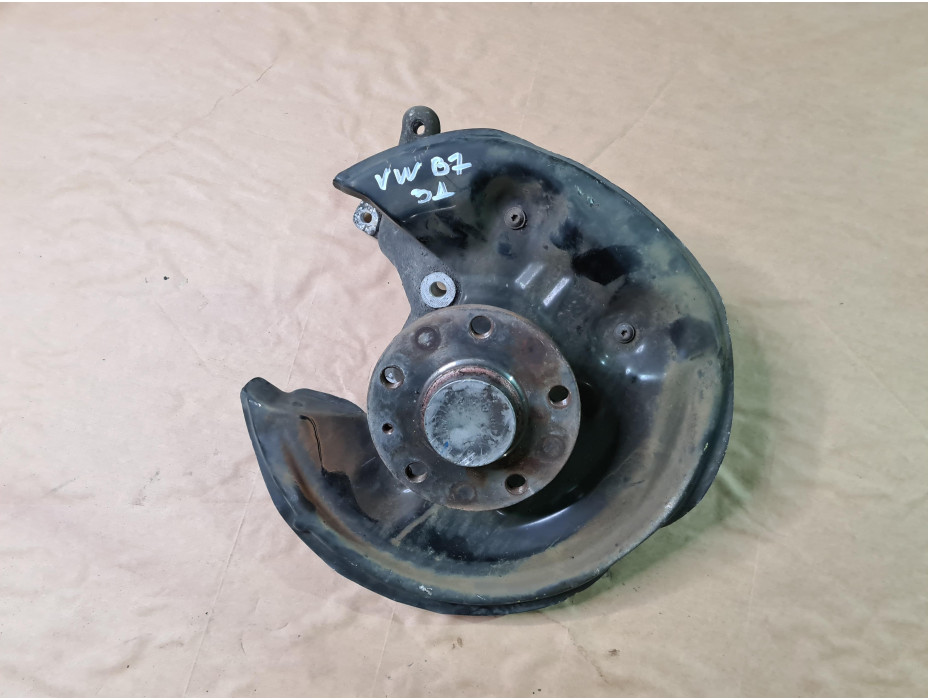 Заден десен шенкел за Фолксваген Пасат Б7 / VW Passat B7 2.0 TDI Заден десен шенкел за Фолксваген Пасат Б7 / VW Passat B7 2.0 TDI