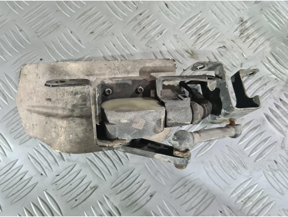 Заден кантар за VW Passat B6 2.0 TDI ВМР