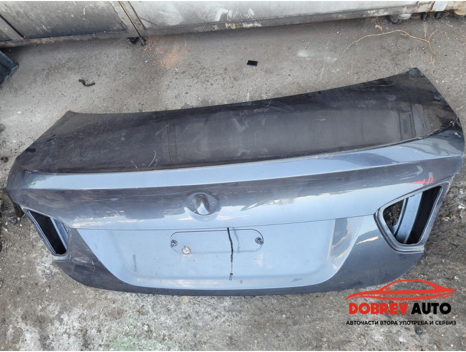 Заден капак за BMW E90 седан