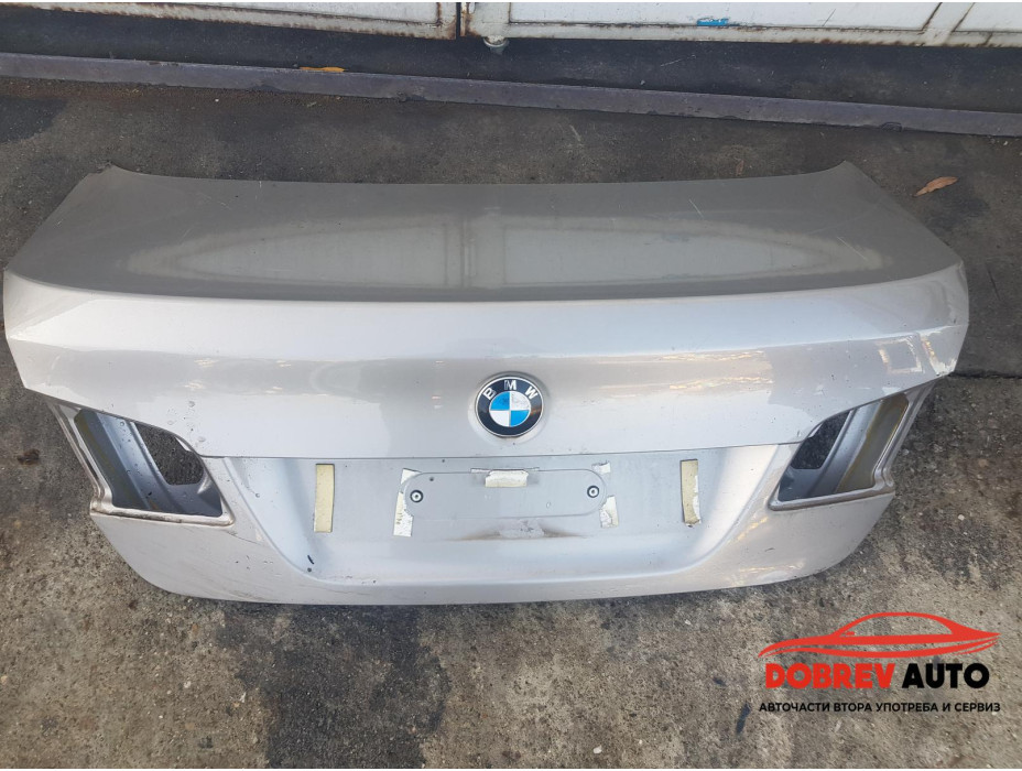 Заден капак за BMW F10 520d Sedan Заден капак за BMW F10 520d Sedan