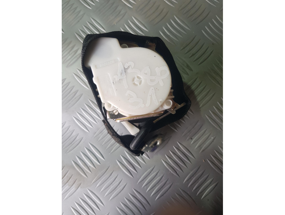 Заден ляв колан за Audi A3 8P Sportback