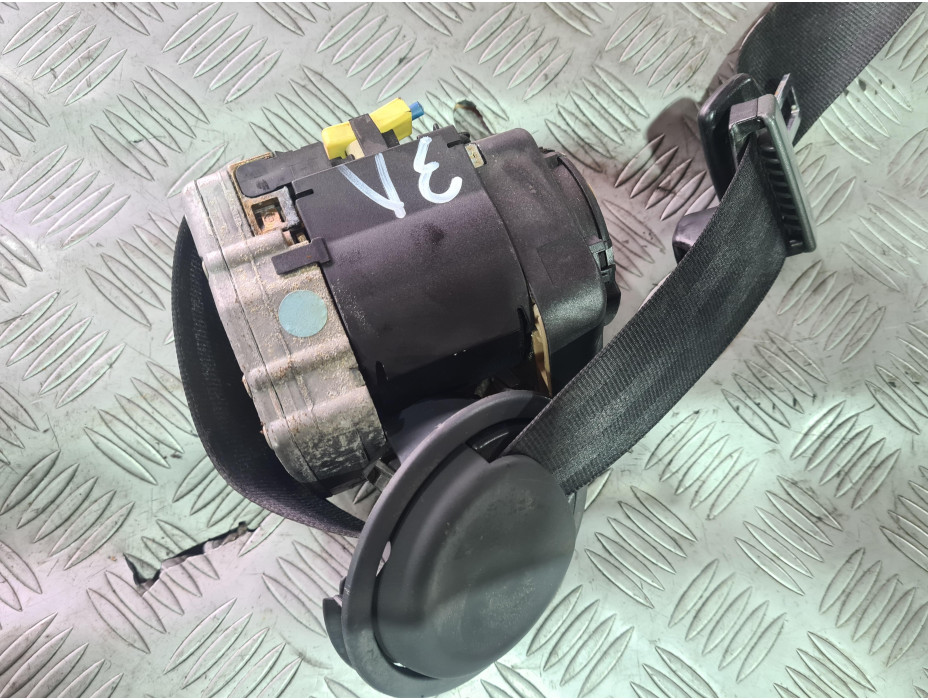 Заден ляв колан за Audi A6 C5 2.4 i Automat Sedan Заден ляв колан за Audi A6 C5 2.4 i Automat Sedan