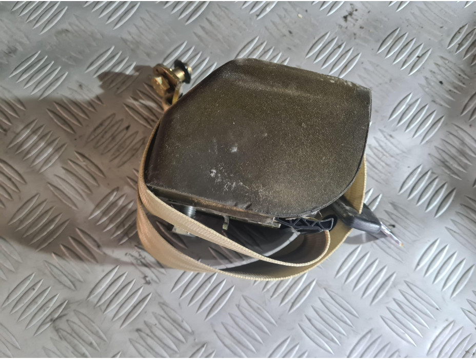 Заден ляв колан за Audi A6 C6 2.7 TDI Quattro Заден ляв колан за Audi A6 C6 2.7 TDI Quattro