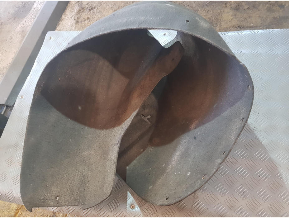 Заден ляв подкалник за Volkswagen Phaeton