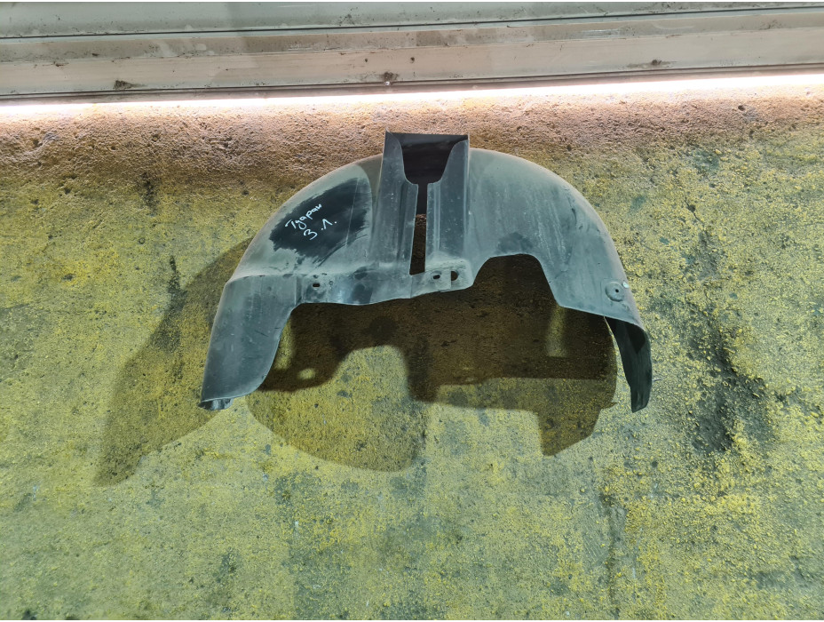 Заден ляв подкалник за Volkswagen Touran 1T Заден ляв подкалник за Volkswagen Touran 1T