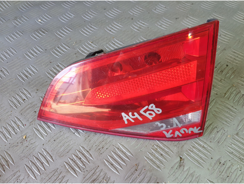 Заден ляв стоп за багажнк за Ауди А4 Б8 / Audi A4 B8 2.0 TDI комби Заден ляв стоп за багажнк за Ауди А4 Б8 / Audi A4 B8 2.0 TDI комби