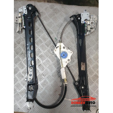 Заден ляв стъклоповдигач за Mercedes CLS 500 W219