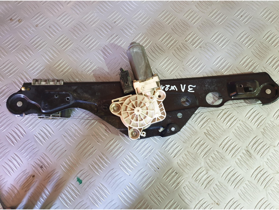 Заден ляв стъклоповдигач за Mercedes E Class W211 2.7CDI