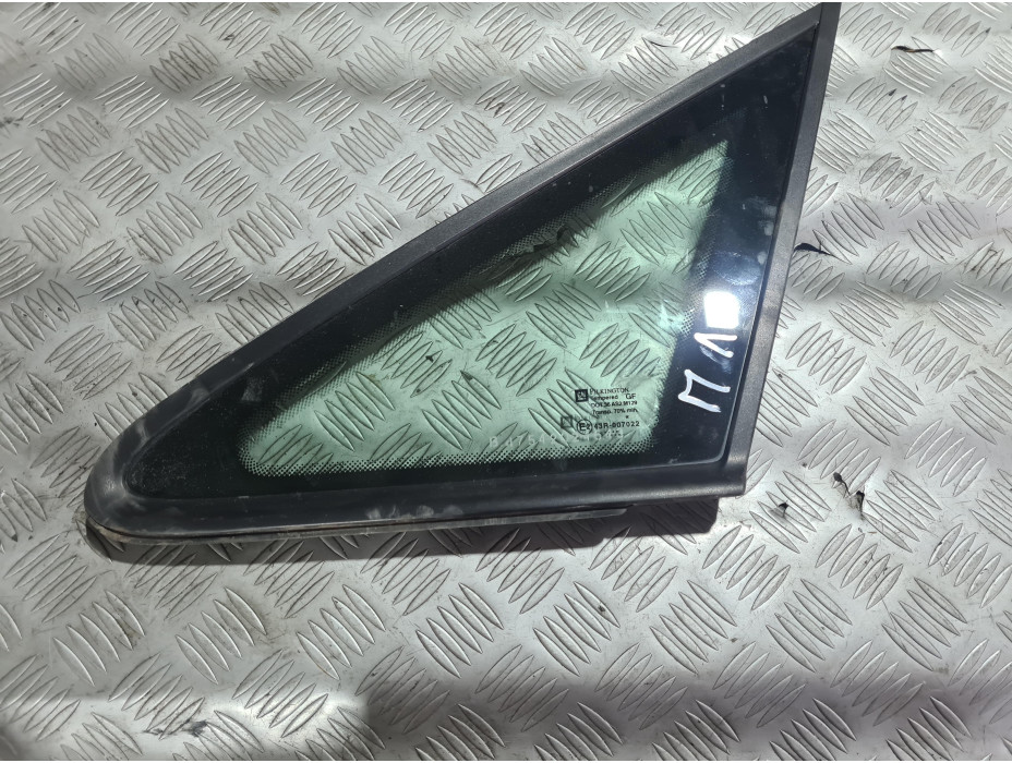 Заден ляв фикс (Странично стъкло) за Opel Zafira A 2.2 i 147 к.с. Заден ляв фикс (Странично стъкло) за Opel Zafira A 2.2 i 147 к.с.