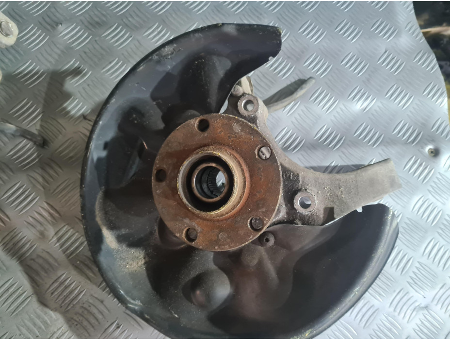 Заден ляв шенкел за  Audi A8 D3