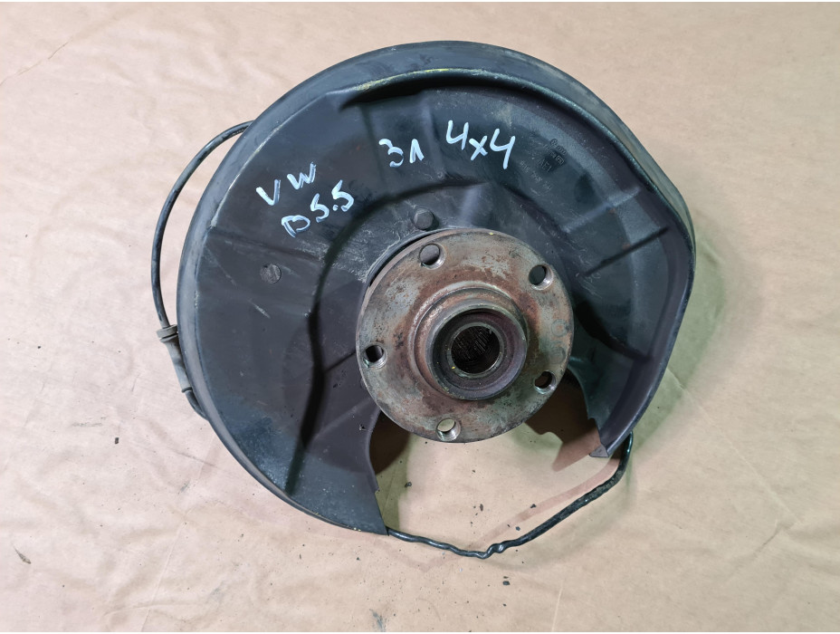 Заден ляв шенкел за Фолксваген Пасат Б5.5 комби / VW Passat B5.5 2.5 TDI Заден ляв шенкел за Фолксваген Пасат Б5.5 комби / VW Passat B5.5 2.5 TDI