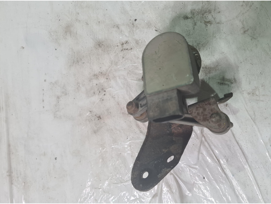 Заден нивомат-кантар за Ауди А8 Д3 / Audi A8 D3 4.2 i 335к.с. Заден нивомат-кантар за Ауди А8 Д3 / Audi A8 D3 4.2 i 335к.с.